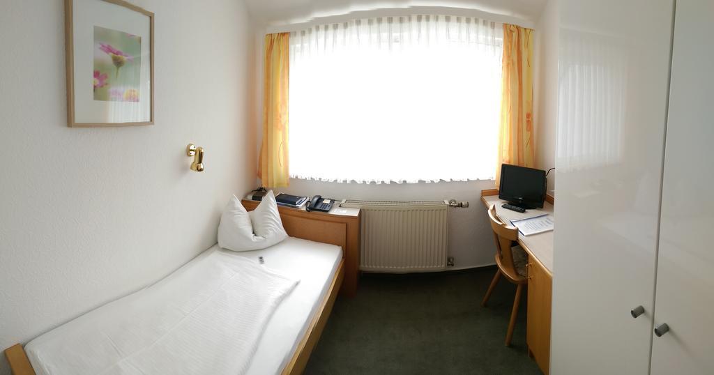 Hotel Garni Schmid Neu-Ulm Rum bild